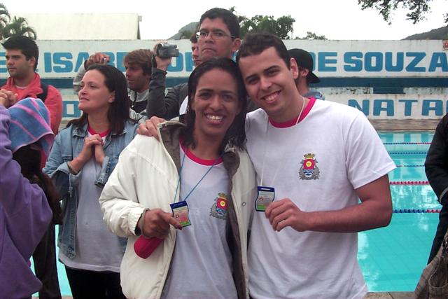 Os nadadores Adriana Brandão e Roberto Sanders 